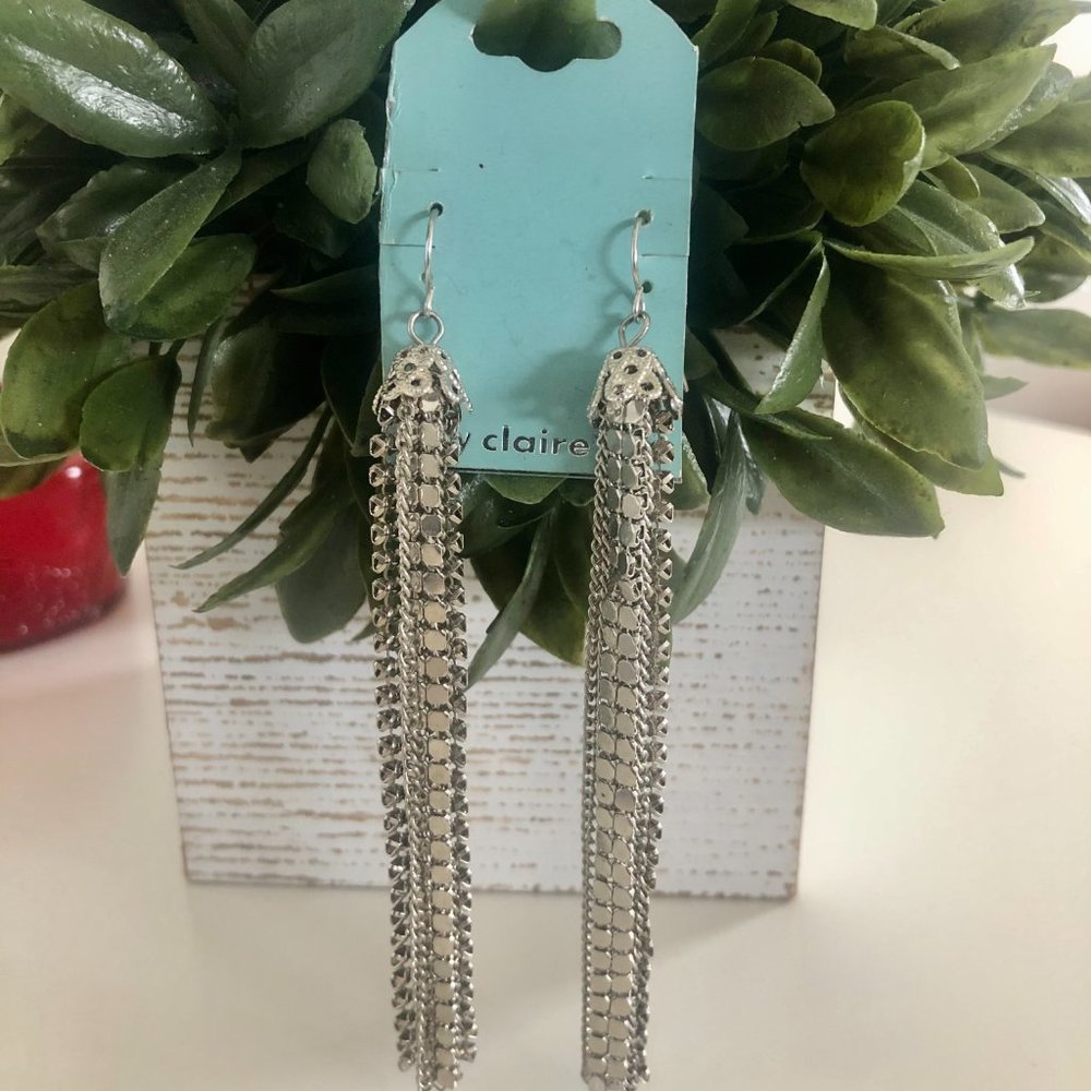 Silver Tone Textured Design Dangle Earring - Picture 3 of 3